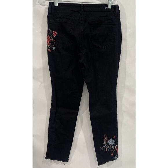 Women Junior Embroidered Jeans Size 8 Black Stretch Skinny Floral Boho Rodeo Med - Picture 2 of 10
